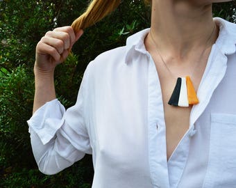 Necklace -INTO THE WILD- black, white and gold
