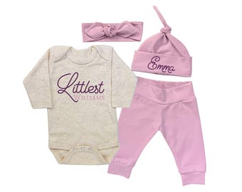 Outfit voor babymeisje naar huis, gepersonaliseerde cadeauset kleinste achternaam, mauve en natuurlijke havermout, naamhoedje, broek strik hoofdband, effen