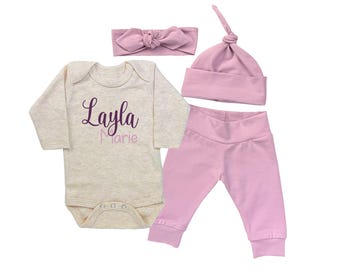 Outfit voor baby naar huis gaan, gepersonaliseerde cadeauset voor tweede naam, mauve en natuurlijke havermout, hoed, broek met strik hoofdband, effen kleur