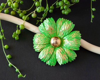 Vibrant Green Enamel on Brass Flower Brooch / Large Painted Pressed Metal Pin / Daisy / Calendula / Sunflower / Retro 1960s