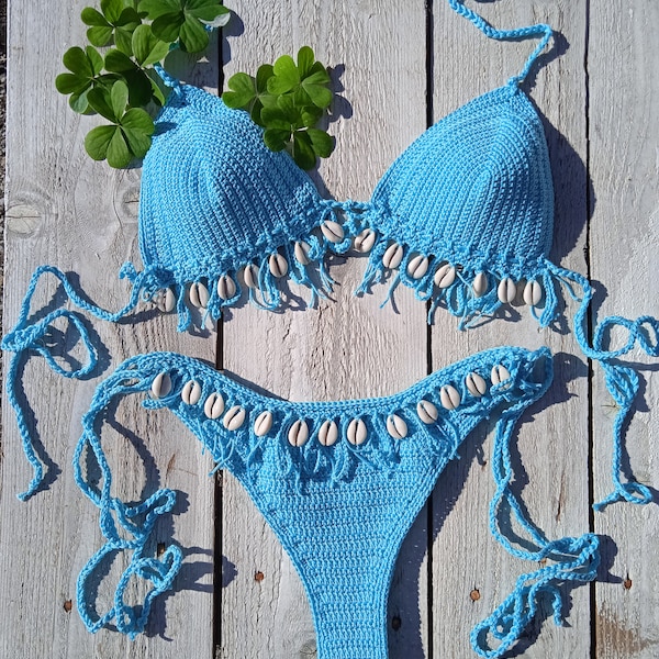 Ensemble de bikini au crochet bleu clair TURQUOISE avec des coquillages naturels. Peut être fait dans n'importe quelle couleur