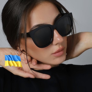 Black girl sunglasses top