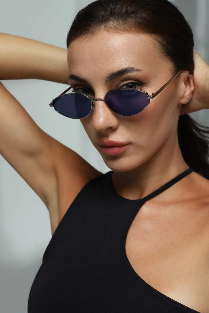 small sunglasses geometric metal frame