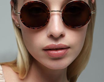 ?Tortoise Brown Round Polarized Sunglasses for Women Men Classic Vintage Vintage Round Brown polarized sunglasses men main image 4