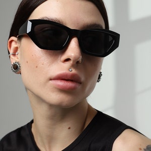 Black cat eye sunglasses women with dark black polarized lenses UV400
