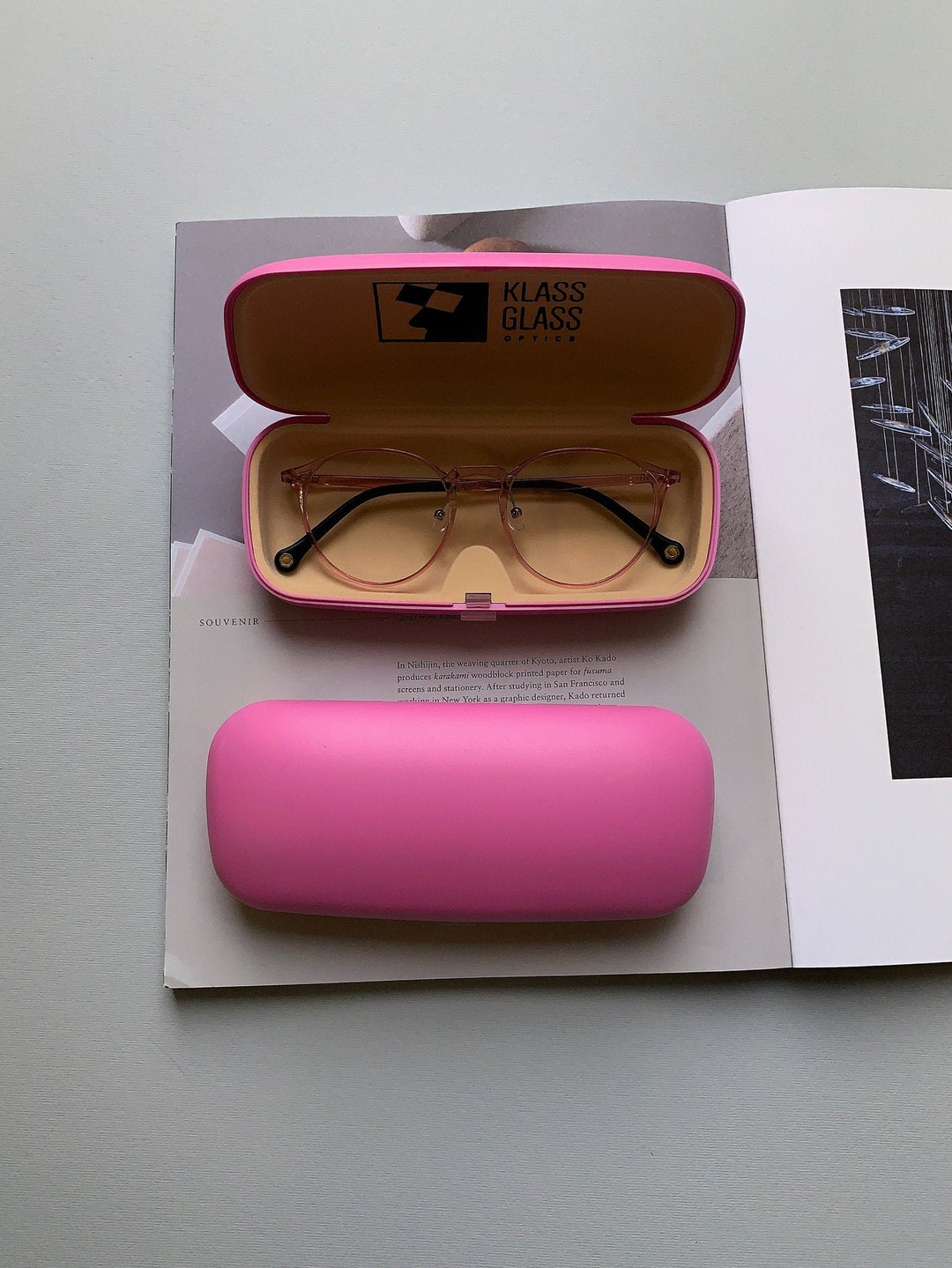 Sonnenbrillen Brillenetui mit Knopf in pink, schwarz, grau, blau