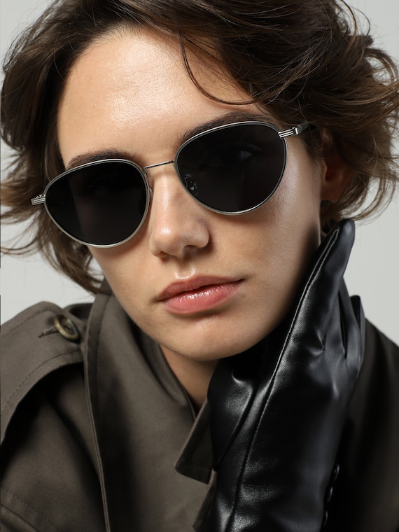 Cat Eye Metal Sunglasses with Polarized Lenses Silver Thin Metal Cat-Eye Mirrored Polarized Sunglasses with  main image 4