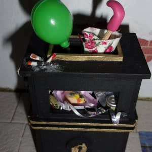 Themed 1:12th Dolls House Bin Good Night Out image 1