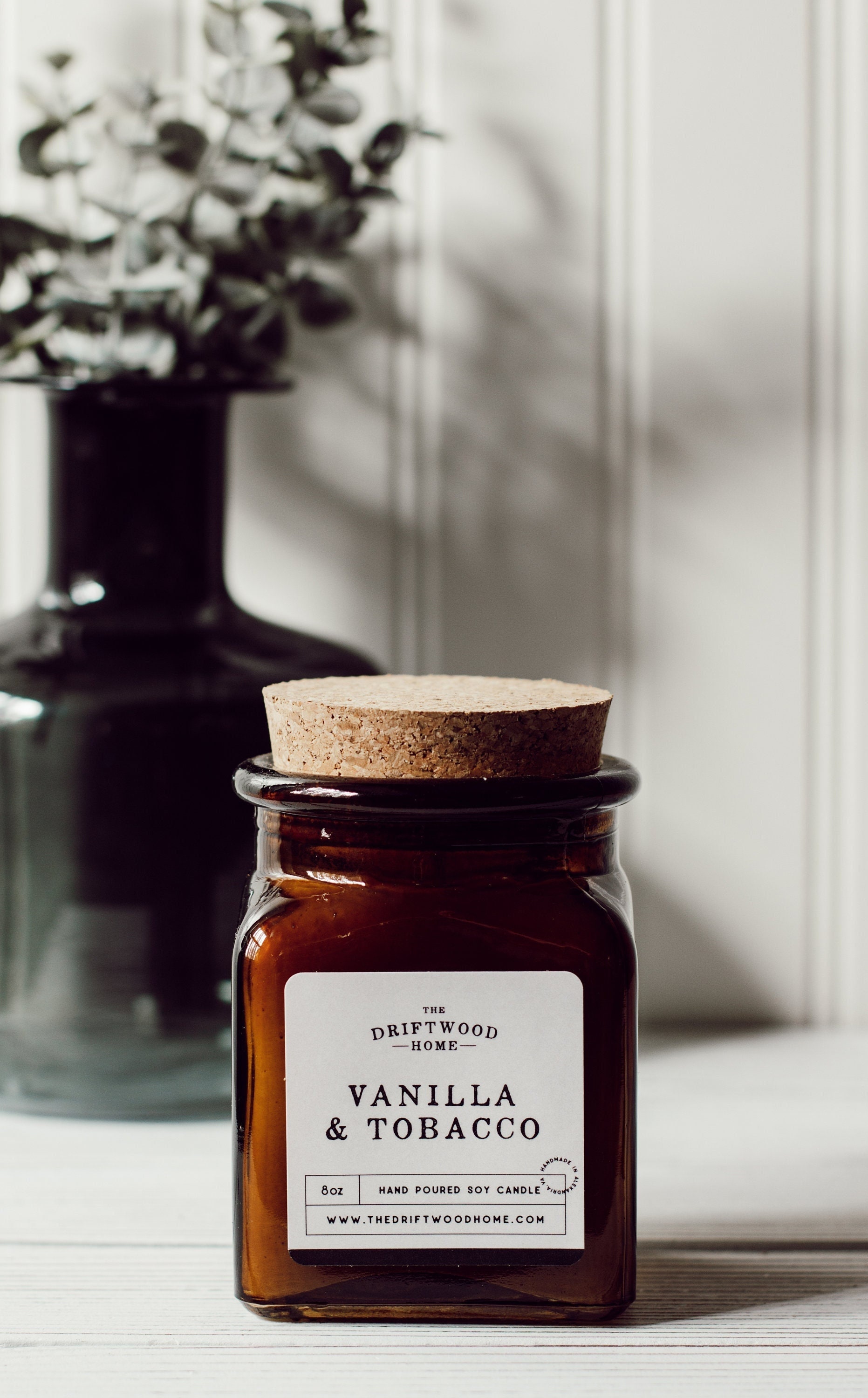 Tobacco Petals Candle