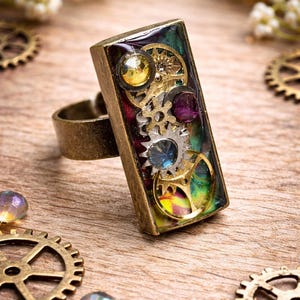 Steampunk Gear Ring – Colorful Clockwork Resin Jewelry – Adjustable Antique Bronze Statement Piece