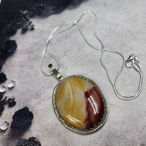 Desert Sunrise — Mookaite Jasper Pendant | Sterling Silver Stone Necklace bild 5
