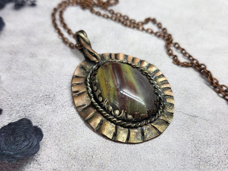 Ancient Forest Relic — Handmade Rainbow Petrified Wood & Copper Pendant | Artisan Fossilized Wood Stone Necklace Bild 3