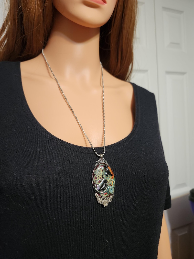 Collier corbeau steampunk - Bijoux gothiques de corbeau avec engrenages mécaniques image 8