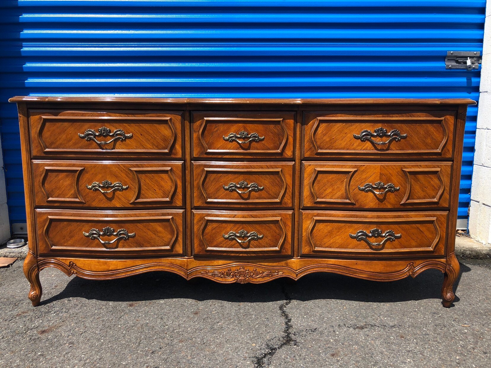 9 Drawer French Provincial Dresser