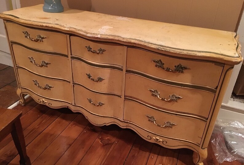 Sold To Robin Vintage French Provincial 9 Drawer Dresser Etsy