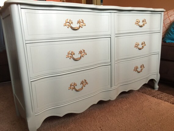 Sold Vintage Bassett French Provincial 6 Drawer Dresser Etsy