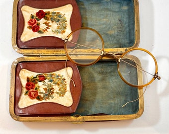 Beautiful Antique Eyeglasses and Antique Leather Case