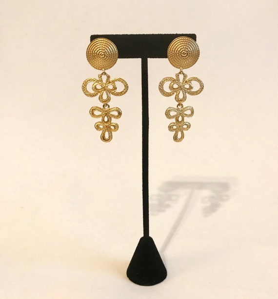 Ribbon and Bows Gold Toned Uptown Girl Earrings - image 4