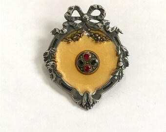 Pretty Vintage Victorian Revival Style Pin