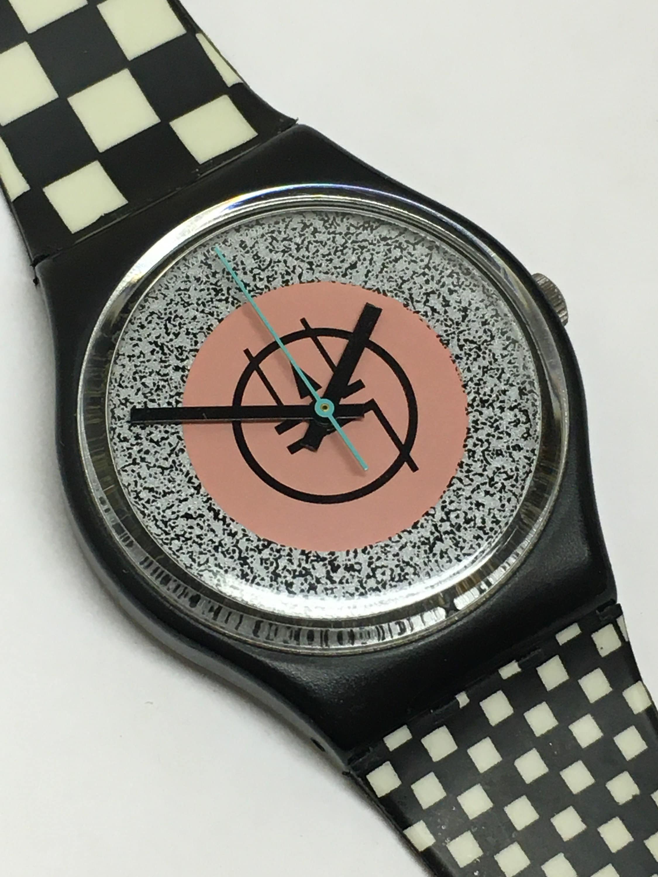 Swatch Watch Vintage Mackintosh GB116 1987 Pink Black White
