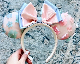 White Mickey Pearl Ears, Minnie Rainbow Pearl Mouse Ears  display picture 3