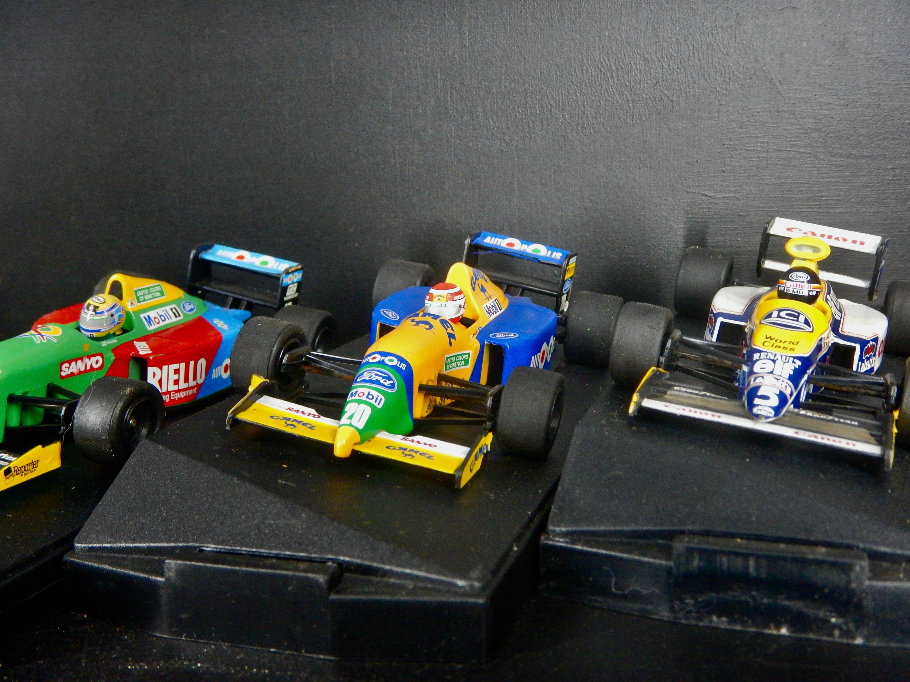 ONYX F1 ミニカー（主に1990年代）5台セット A Collection of 8 Vintage Formula One Cars From 1990 - Onyx F1