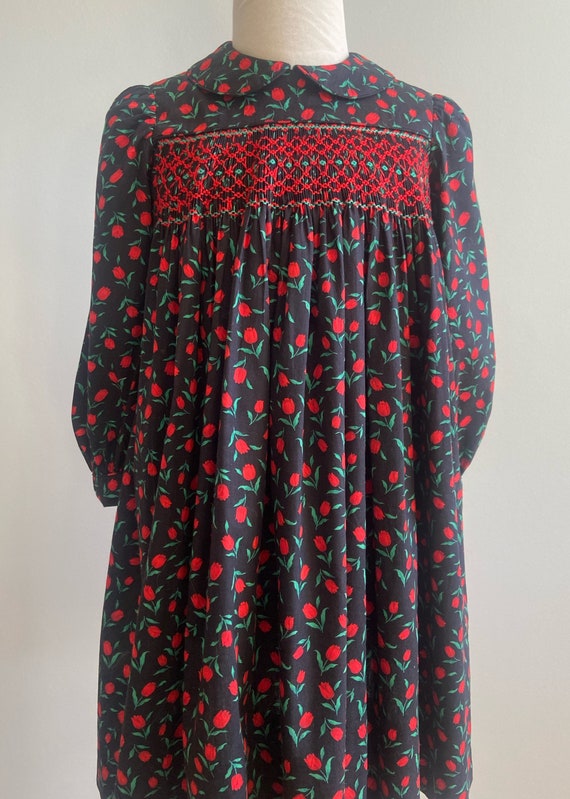 Vintage Girl’s Handsmocked Tulip Print Dress - image 3