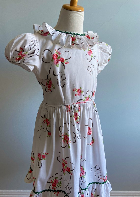 Vintage 1940’s Girl’s Clover and Rose Print Dress