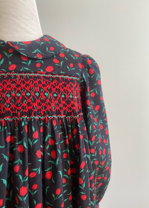 Vintage Girl’s Handsmocked Tulip Print Dress - image 5