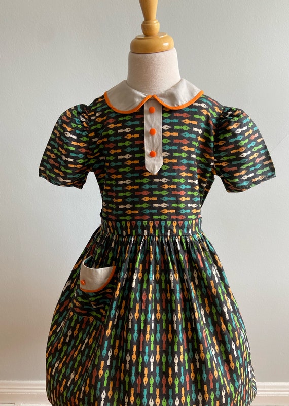 Vintage 1950’s Girl’s Conversational Print Dress