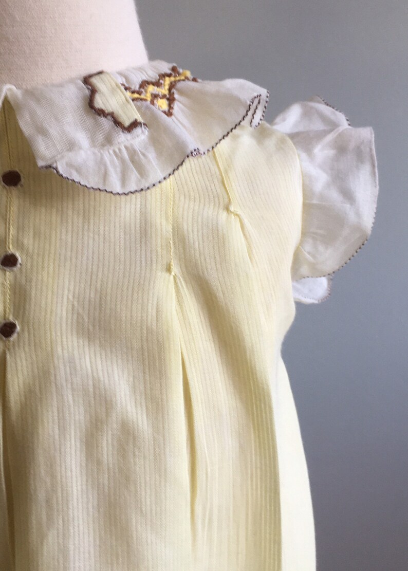 1930s Vintage Girls Dress with Hand Smocked Collar image 3