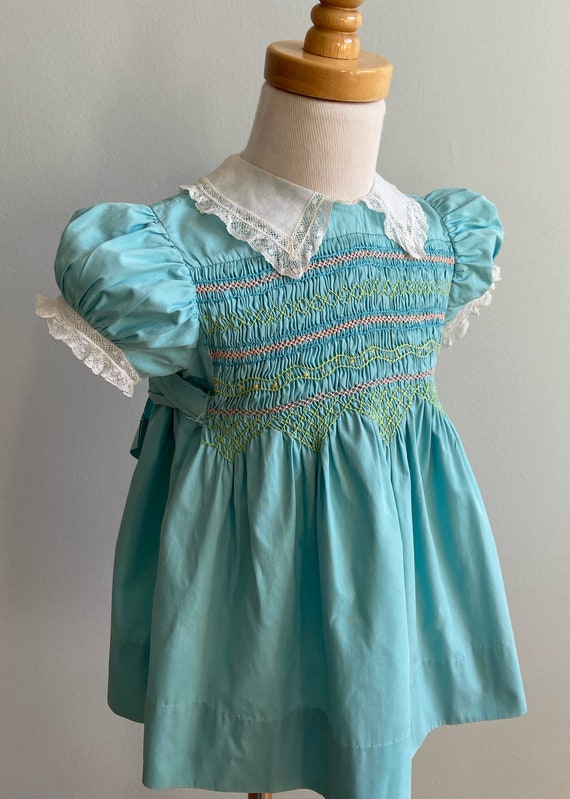 Vintage 50’s Girl’s Handmade and Smocked Dress - image 5