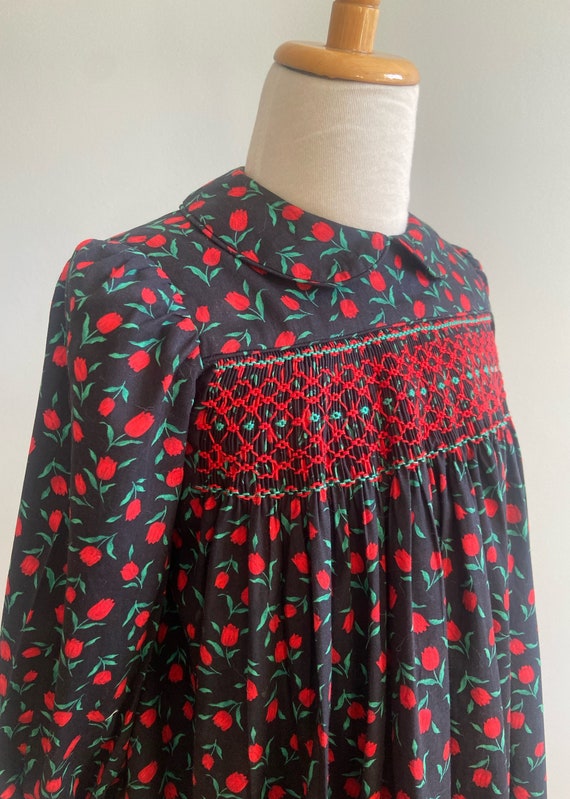 Vintage Girl’s Handsmocked Tulip Print Dress - image 2