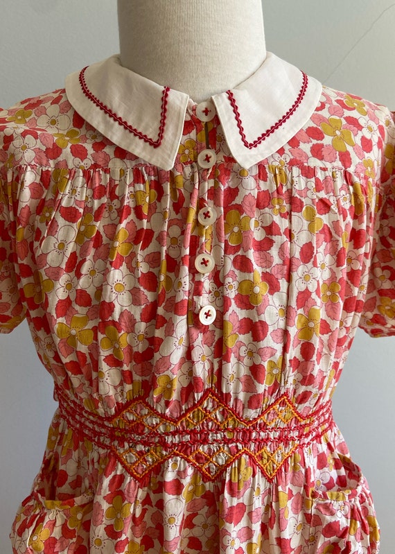 Vintage 30’s Best & Co Hand Smocked Girl’s Dress - image 2