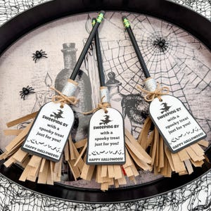 Halloween Lollipop Broom Favors: Witch Party Treat