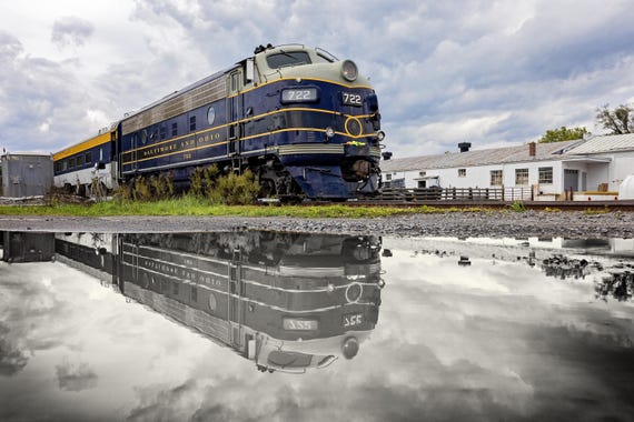 B & O 722 Potomac Eagle Reflection