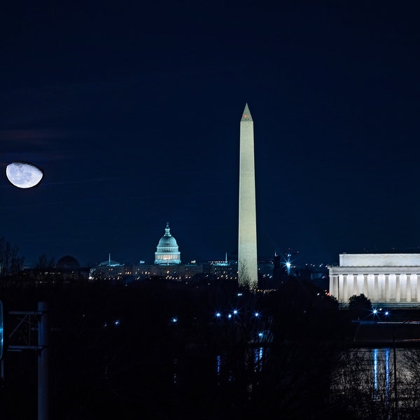 Moonrise over D.C.