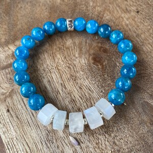 Mondstein und Apatit Armband