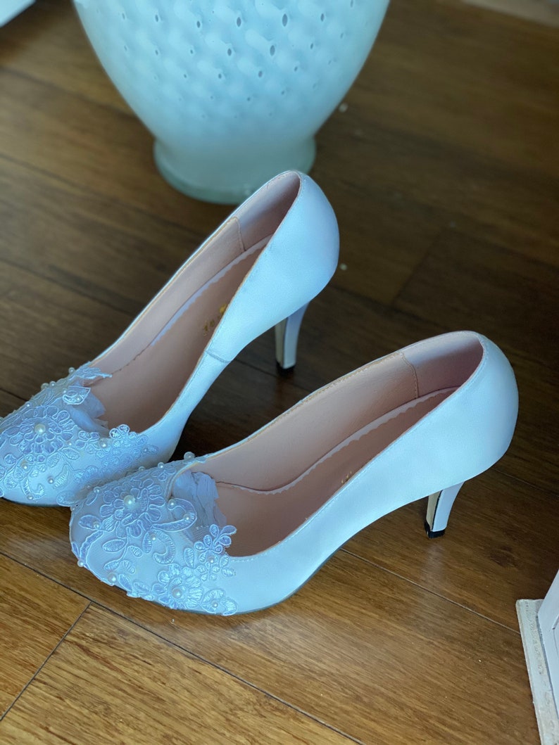Heels custom in bright white image 2