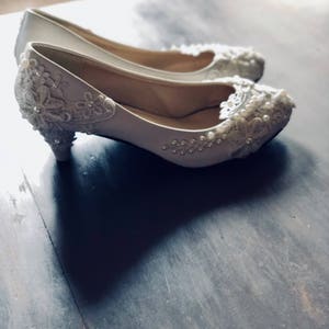 Carry Me Away Flats. Weddings. Wedding Shoes. Flat Shoes-pumps low ...