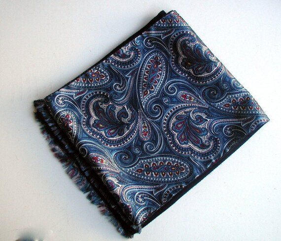 Vintage 1970s Blue Paisley Opera Scarf Wool Lined… - image 5