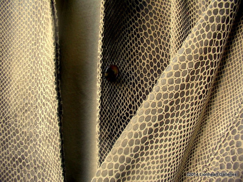 Vintage 1990/'s ALFANI Lizard Print Leather Shirt Jacket Medium Ladies Taupe Leather Button Down Shirt