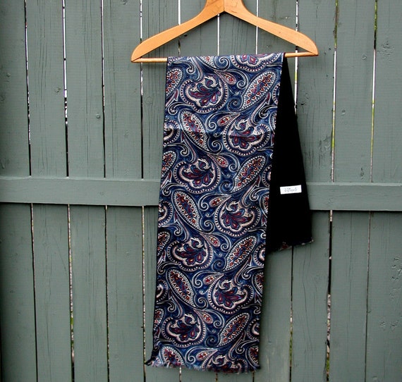 Vintage 1970s Blue Paisley Opera Scarf Wool Lined… - image 7