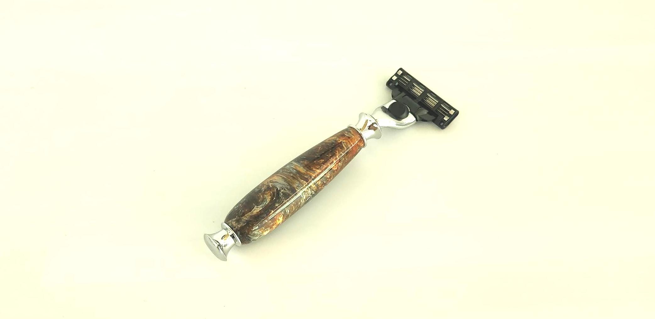 Handcrafted Acrylic Razor Handle & Stand: Mach3 or Fusion