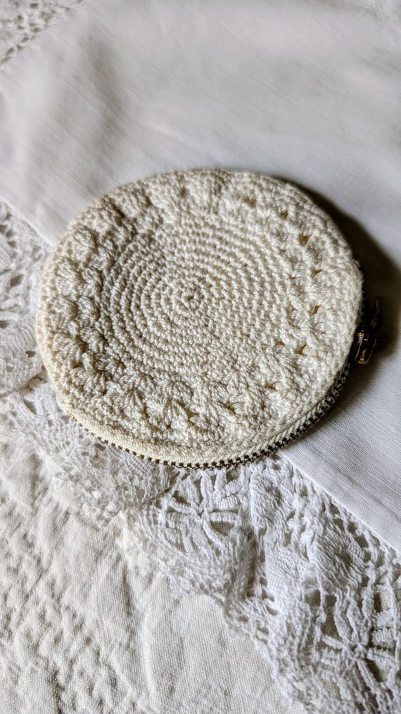 1940s Crochet Coin Purse Vintage Talon Zipper Closure War Years View 2