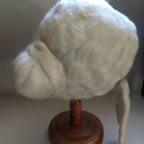 Perruque en mohair blanc antique costumant un morceau de cheveux de mascarade théâtrale jamais porté