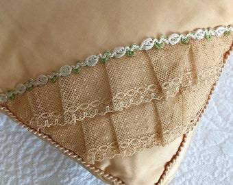 Vintage 1920 1930 Flapper Boudoir Box Form Dekokissen Rayon Faille Stoff Spitze