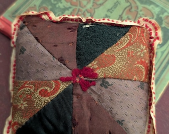 Antique Victorian Edwardian Silk Brocade Sewing Pin Cushion