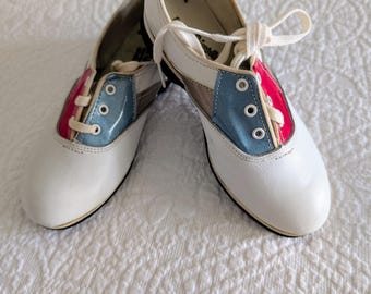 Vintage c 1960's Kids Saddle Oxford Shoes Dolly Dimple Canadian Manufacturer