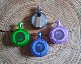 Laisses rétractables pour mini cuillère Pendentifs- Laisse à la cuillère- clip sur les laisses- noir- vert- Bleu -violet